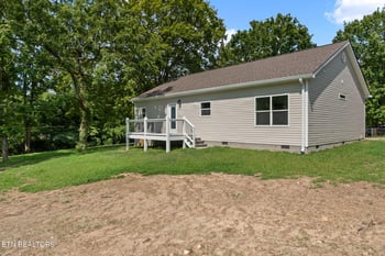 711 Byrd St, Clinton, TN 37716