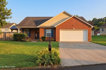 711 Drakewood Rd, Knoxville, TN 37924