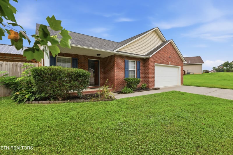 711 Drakewood Rd, Knoxville, TN 37924