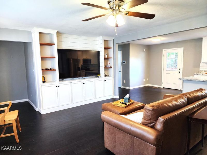 711 Elizabeth St, Athens, TN 37303