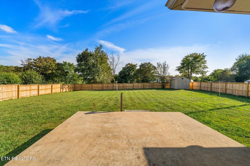 711 Highland Ave, Loudon, TN 37774
