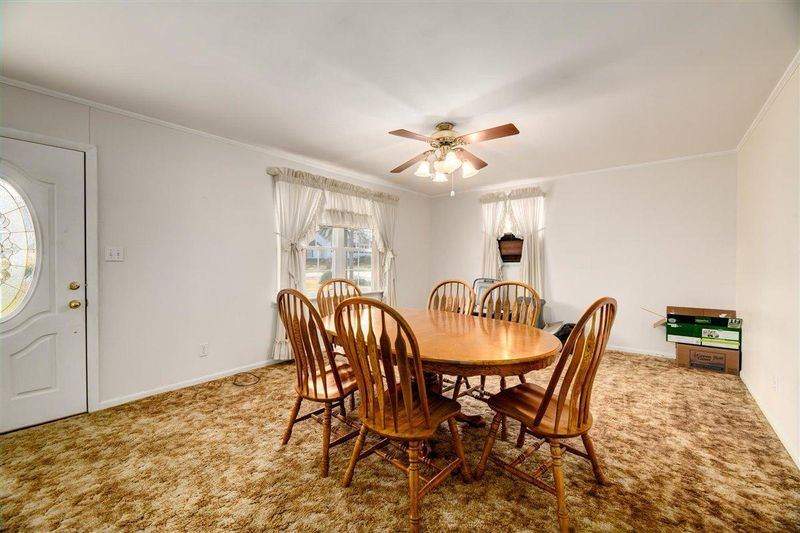 711 Johnson St, Sweetwater, TN 37874
