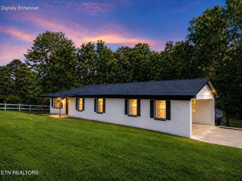 711 Walter St, Athens, TN 37303