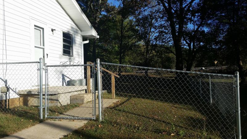 7110 Ball Rd, Knoxville, TN 37931