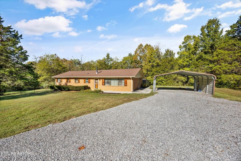 7111 Wright Rd, Knoxville, TN 37931