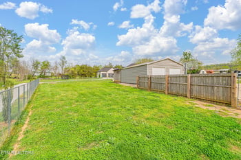 7112 Weaver Rd, Powell, TN 37849