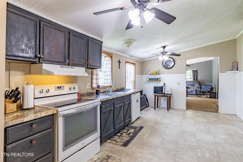 7113 Babelay Rd, Knoxville, TN 37924