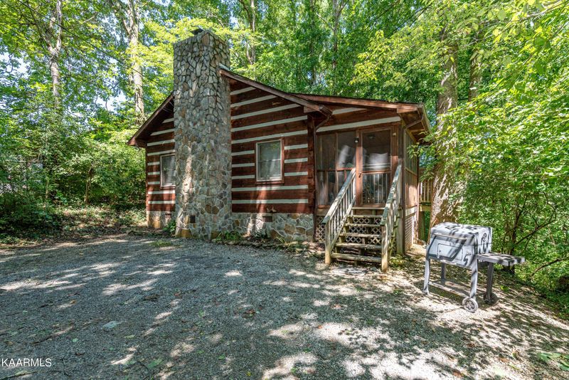 7116 E Lamar Alexander Pkwy, Townsend, TN 37882