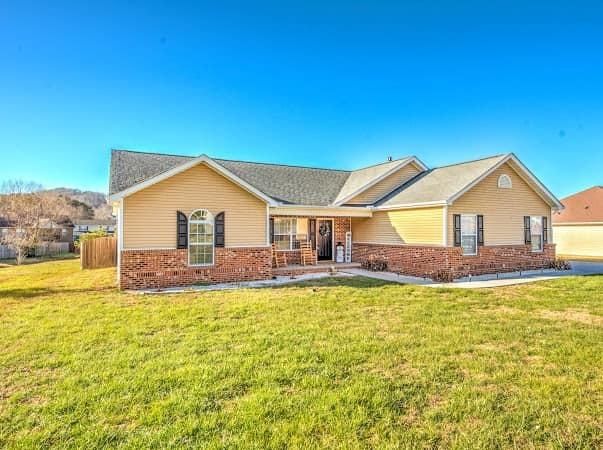 7117 Anna Hulen Rd, Corryton, TN 37721