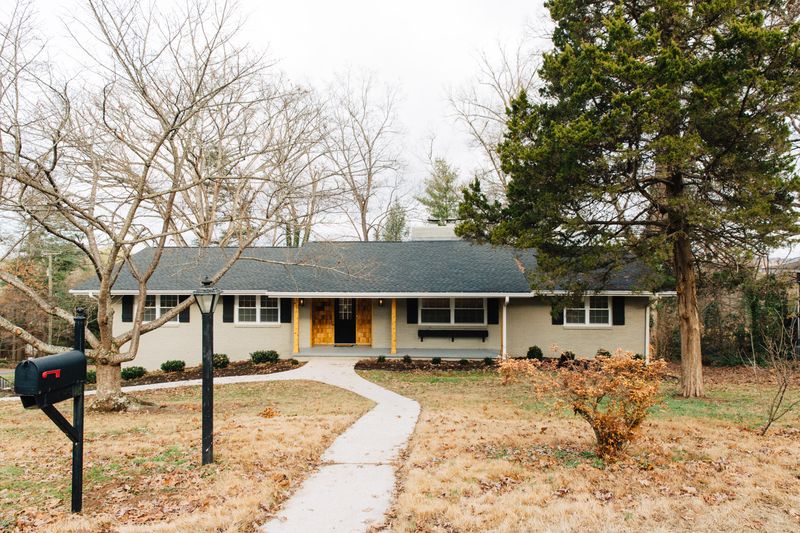 7119 Rockingham Dr, Knoxville, TN 37909