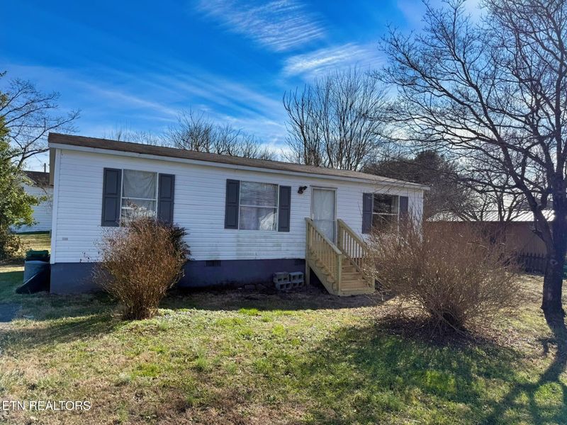 712 E Fir St, Lafollette, TN 37766