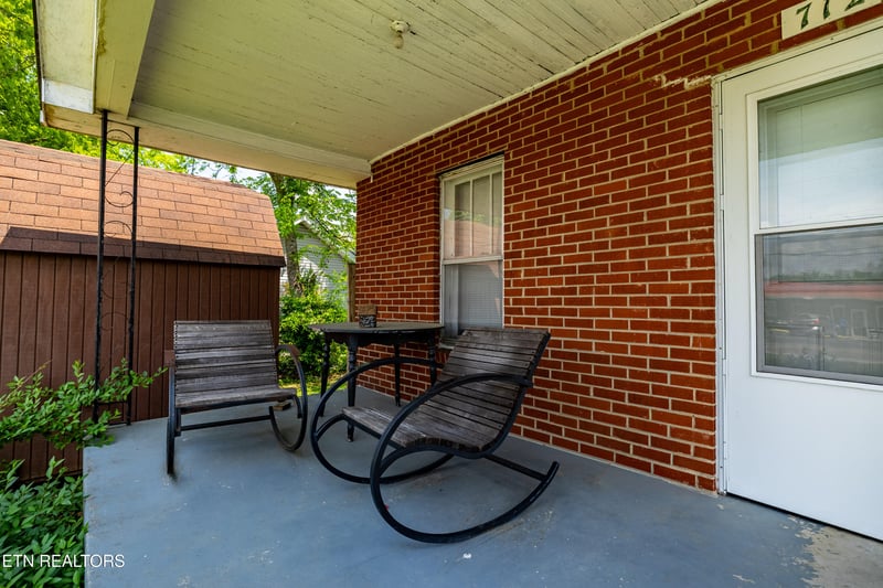 712 E Lincoln Rd, Maryville, TN 37804