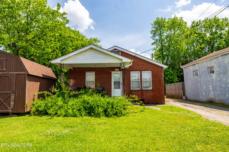712 E Lincoln Rd, Maryville, TN 37804