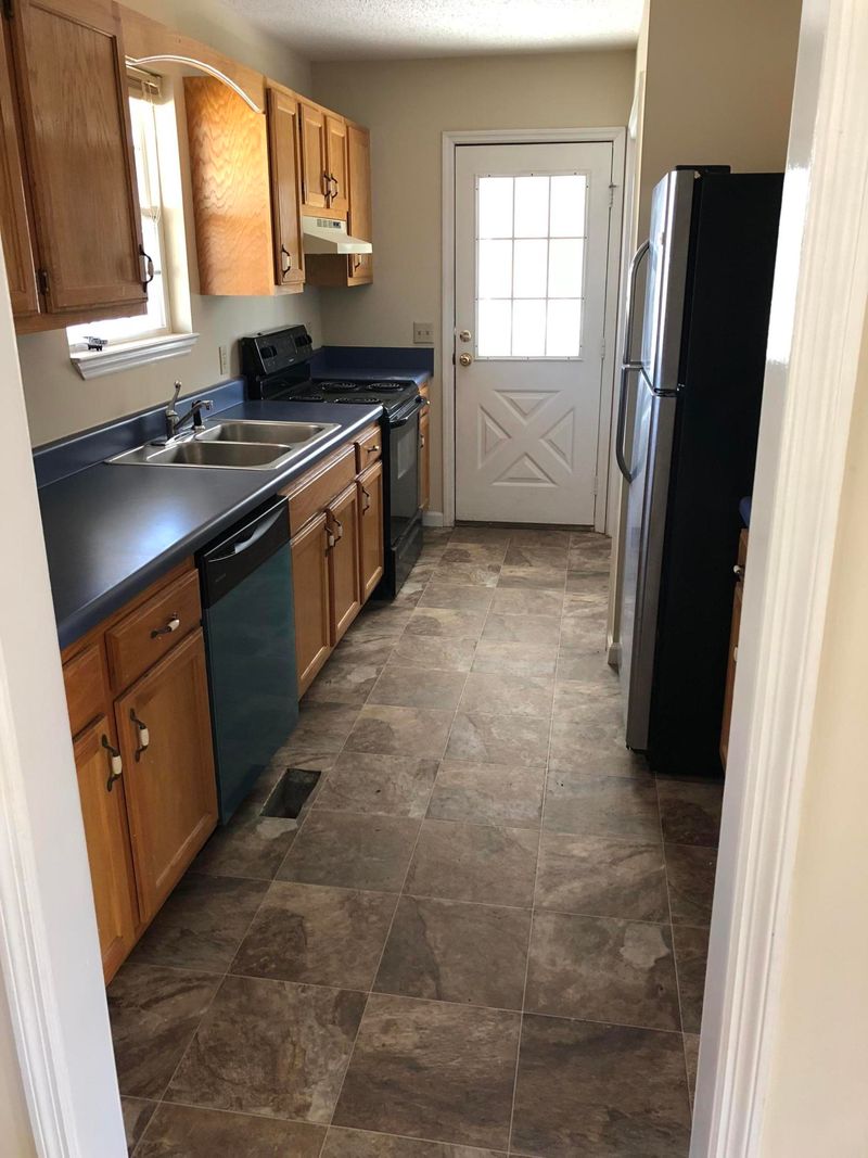 712 Harren Ct, Etowah, TN 37331