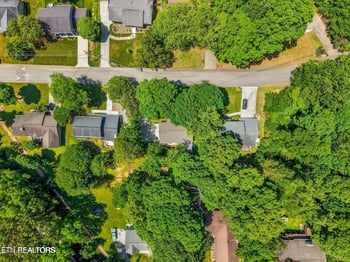 712 Kimbee Rd, Knoxville, TN 37923