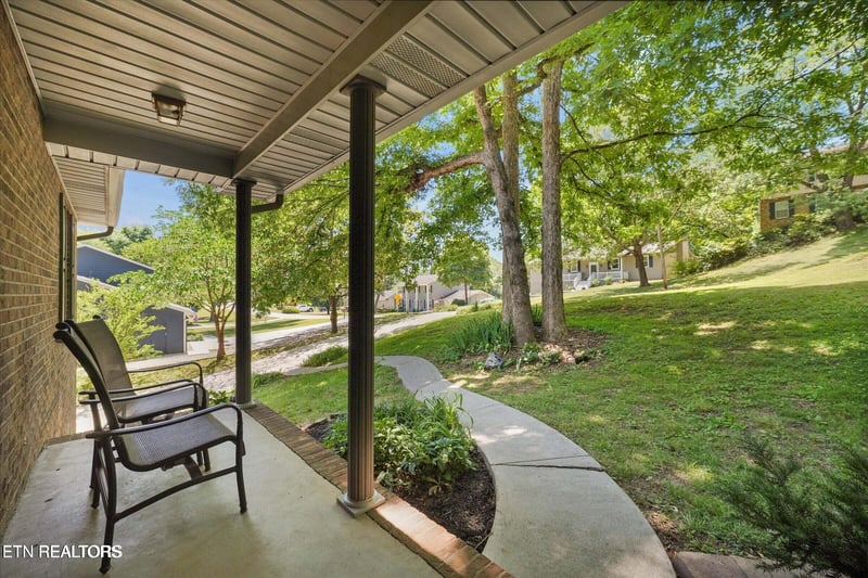 712 Kimbee Rd, Knoxville, TN 37923