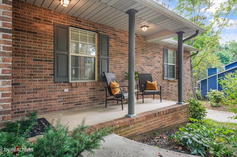 712 Kimbee Rd, Knoxville, TN 37923