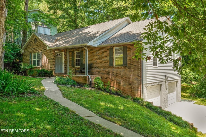 712 Kimbee Rd, Knoxville, TN 37923