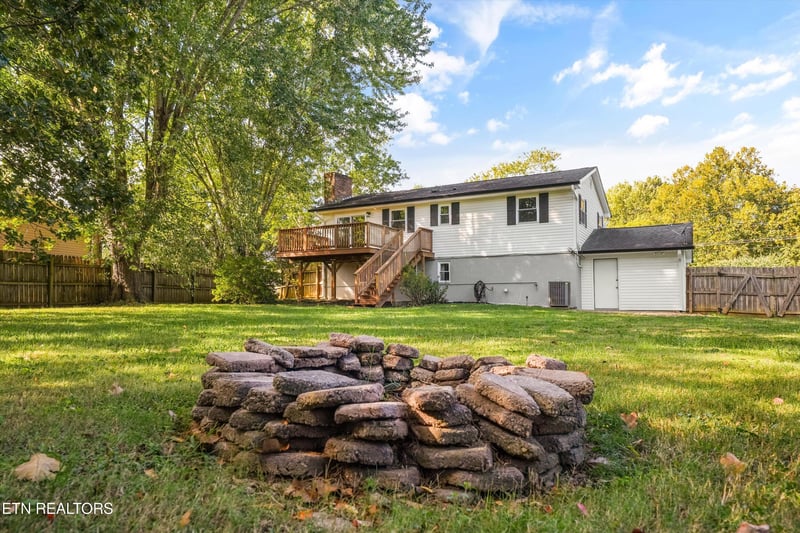712 Owl Hollow Rd, Knoxville, TN 37923