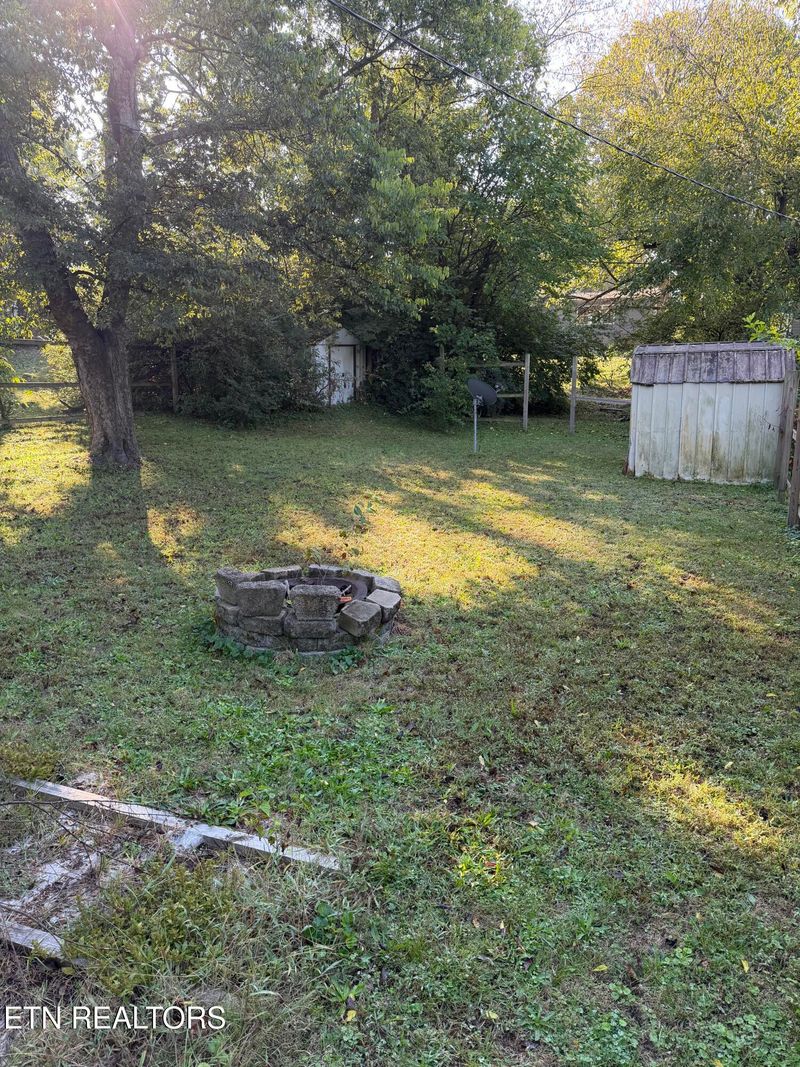 712 Radford Pl, Knoxville, TN 37917