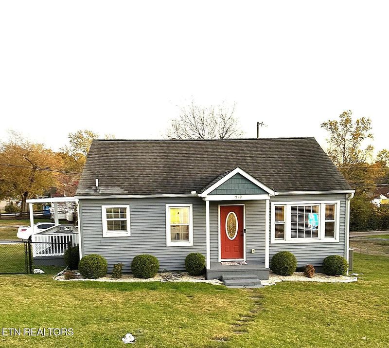 712 Shamrock Ave, Knoxville, TN 37917