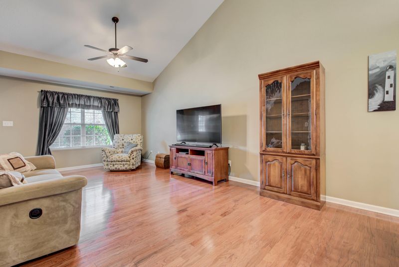 7121 Deer Springs Way, Powell, TN 37849