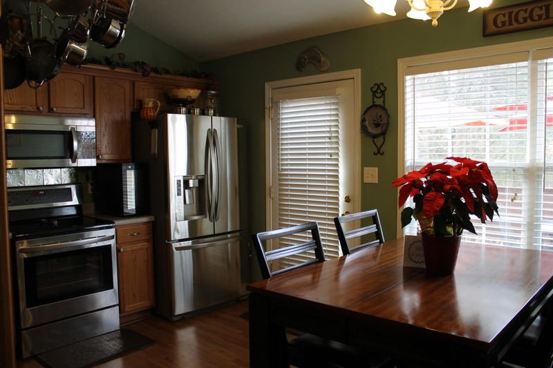 7121 Ghiradelli Rd, Knoxville, TN 37918
