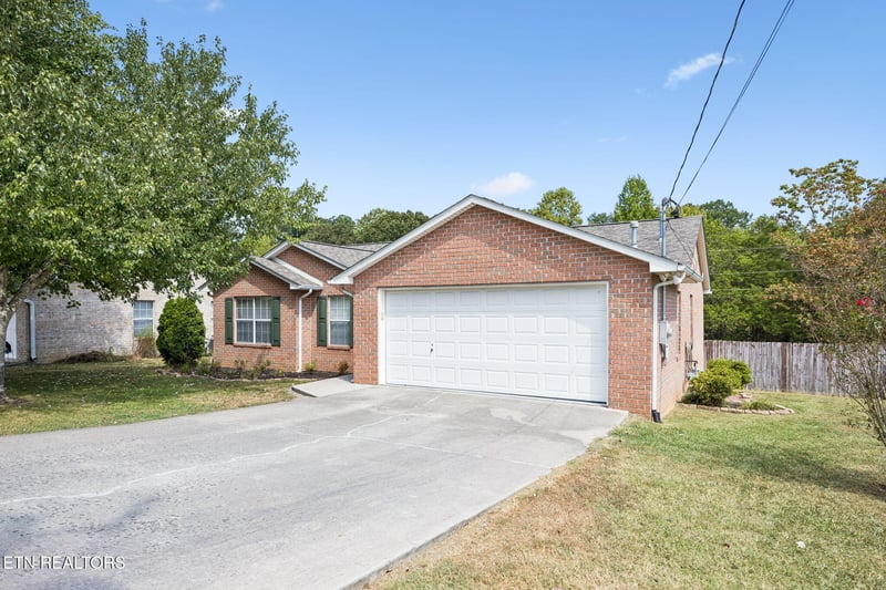7122 Majors Landing Ln, Corryton, TN 37721