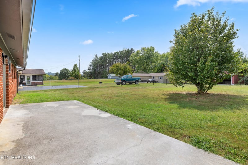 7129 W Martin Mill Pike, Knoxville, TN 37920