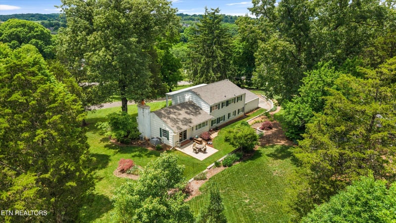 713 Bristol Cir, Knoxville, TN 37923