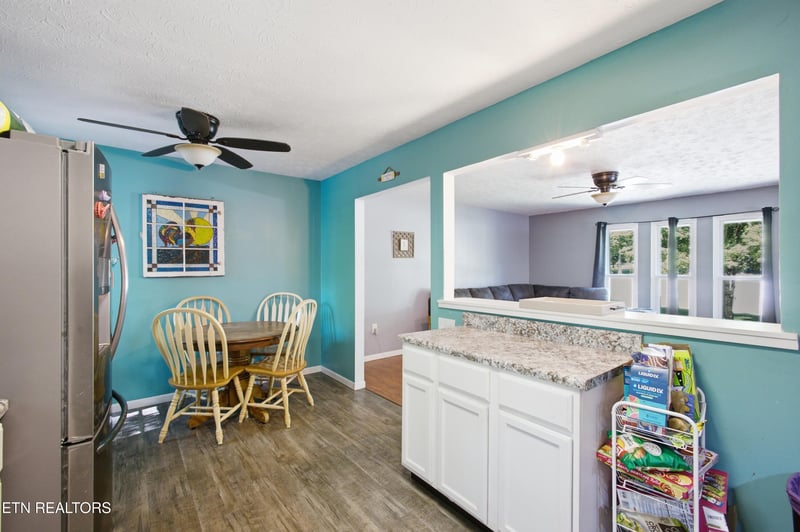 713 Petit Ln, Wartburg, TN 37887