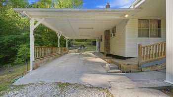 713 Shaddon Rd, Tellico Plains, TN 37385