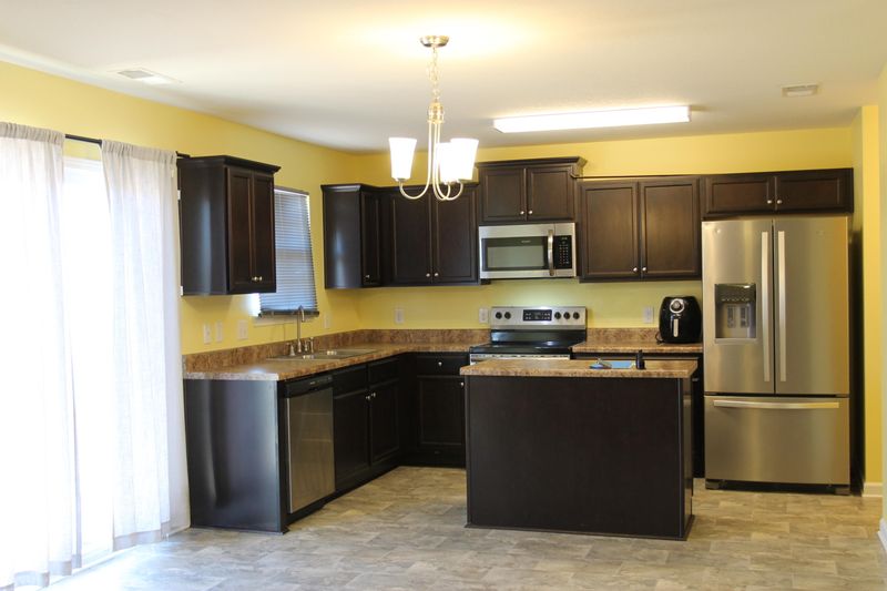 7130 Forest Willow Ln, Corryton, TN 37721