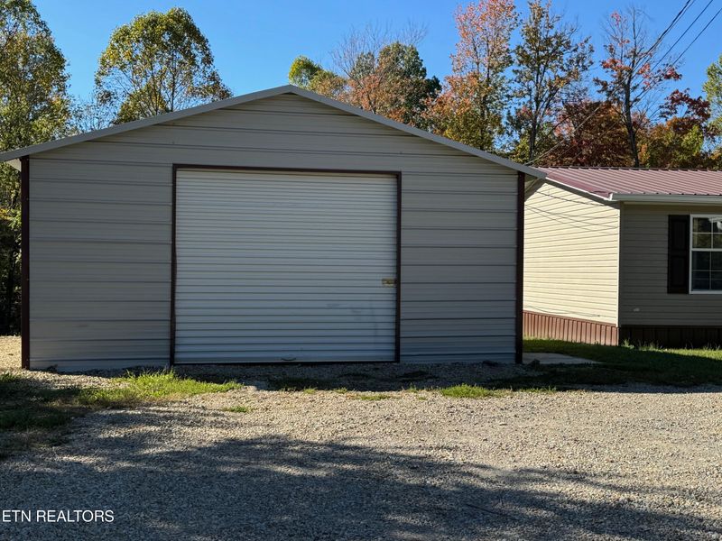 7134 Glade Creek Rd, Sparta, TN 38583