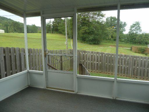 7137 Lyngate Blvd, Powell, TN 37849