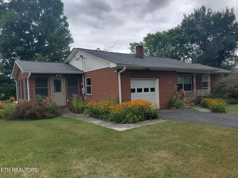 7138 Rutledge Pike, Rutledge, TN 37861