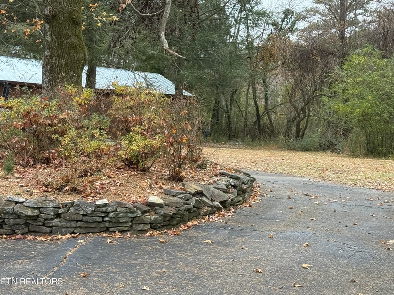 714 Joiner Hollow Rd, Rockwood, TN 37854