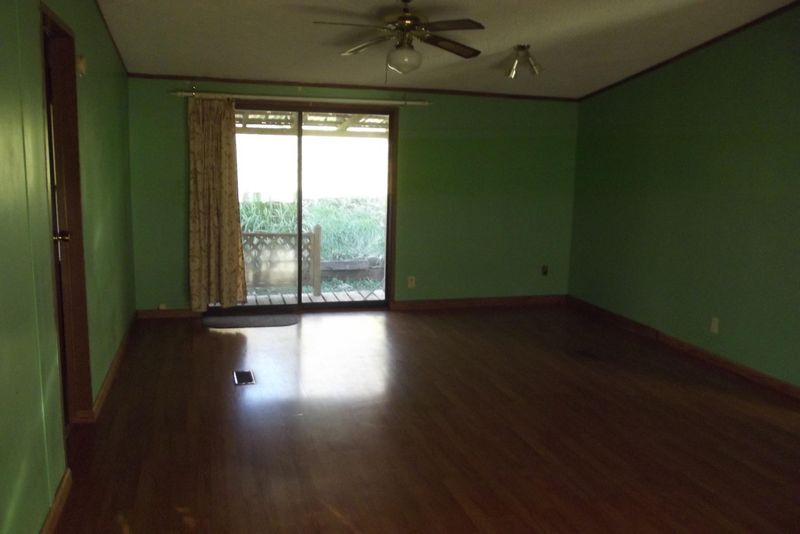 714 Miller Rd, Vonore, TN 37885