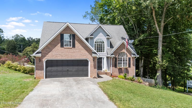 714 Timbercrest Dr, Clinton, TN 37716