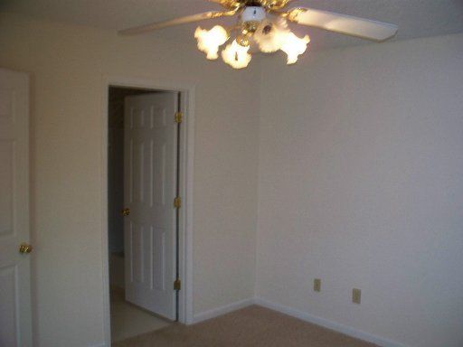714 Willow Bend Dr, Loudon, TN 37774