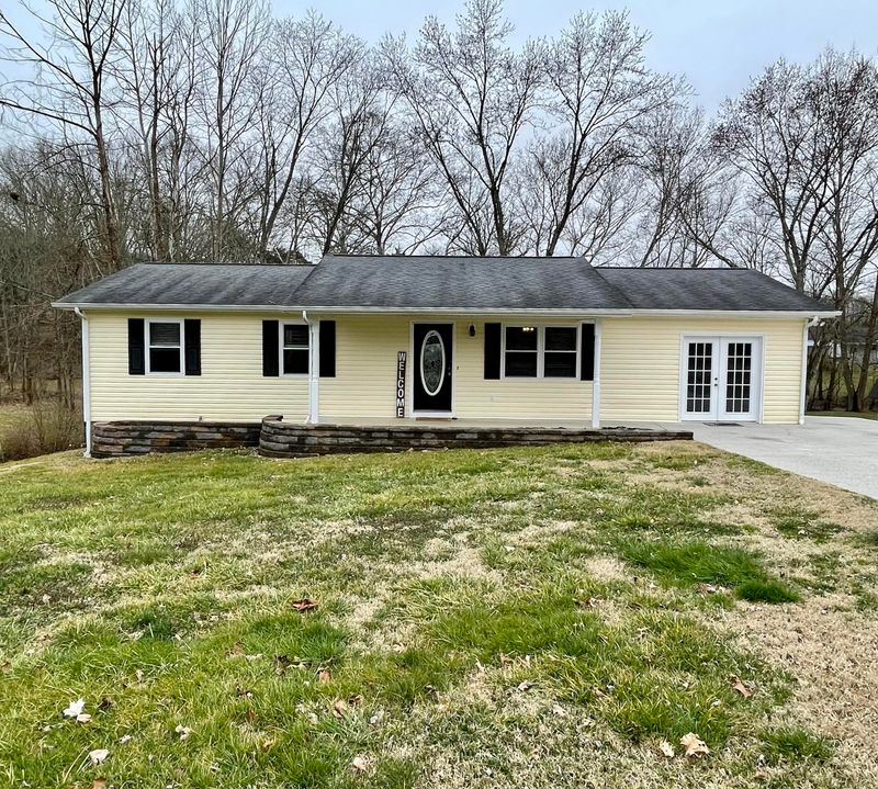 7141 Periwinkle Rd, Knoxville, TN 37918