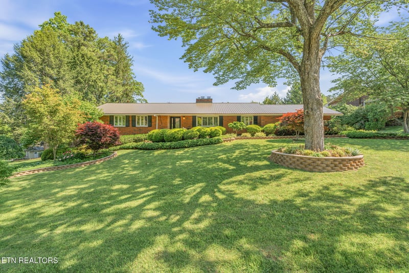 7141 Wellington Dr, Knoxville, TN 37919