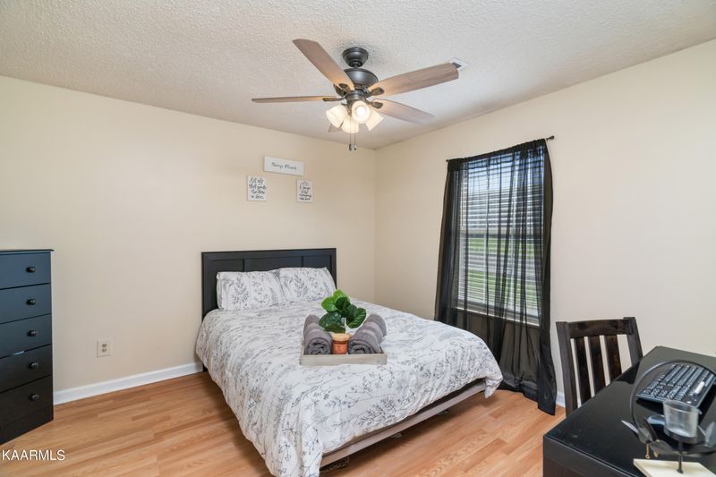 7142 Lyngate Blvd #2, Powell, TN 37849