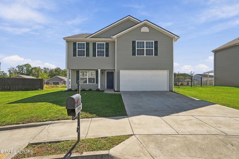 7146 Forest Willow Ln, Corryton, TN 37721