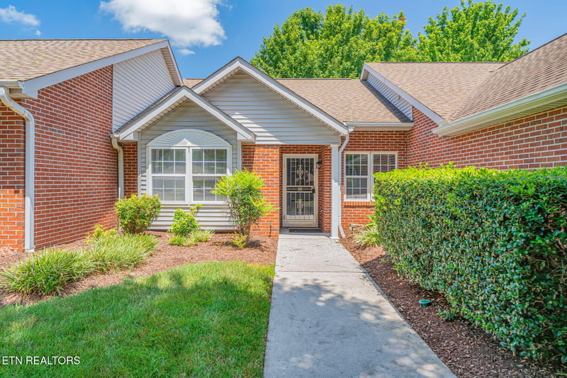 715 Cedar Ln #102, Knoxville, TN 37912