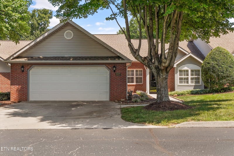 715 Cedar Ln #107, Knoxville, TN 37912