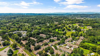 715 Cedar Ln #107, Knoxville, TN 37912
