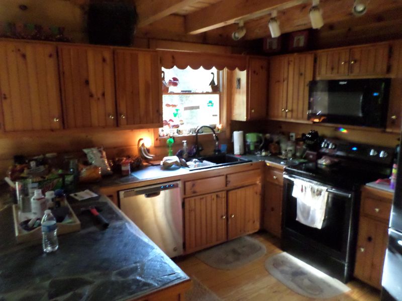 715 Charles Young Rd, Walland, TN 37886