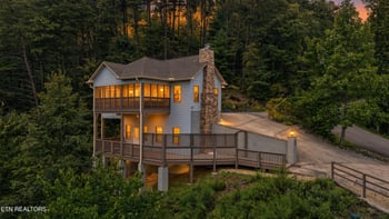 715 Christy Ln, Townsend, TN 37882