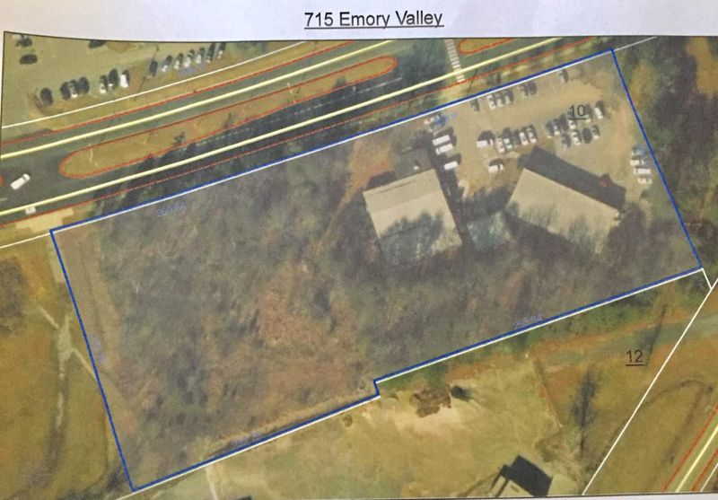 715 Emory Valley Rd, Oak Ridge, TN 37830